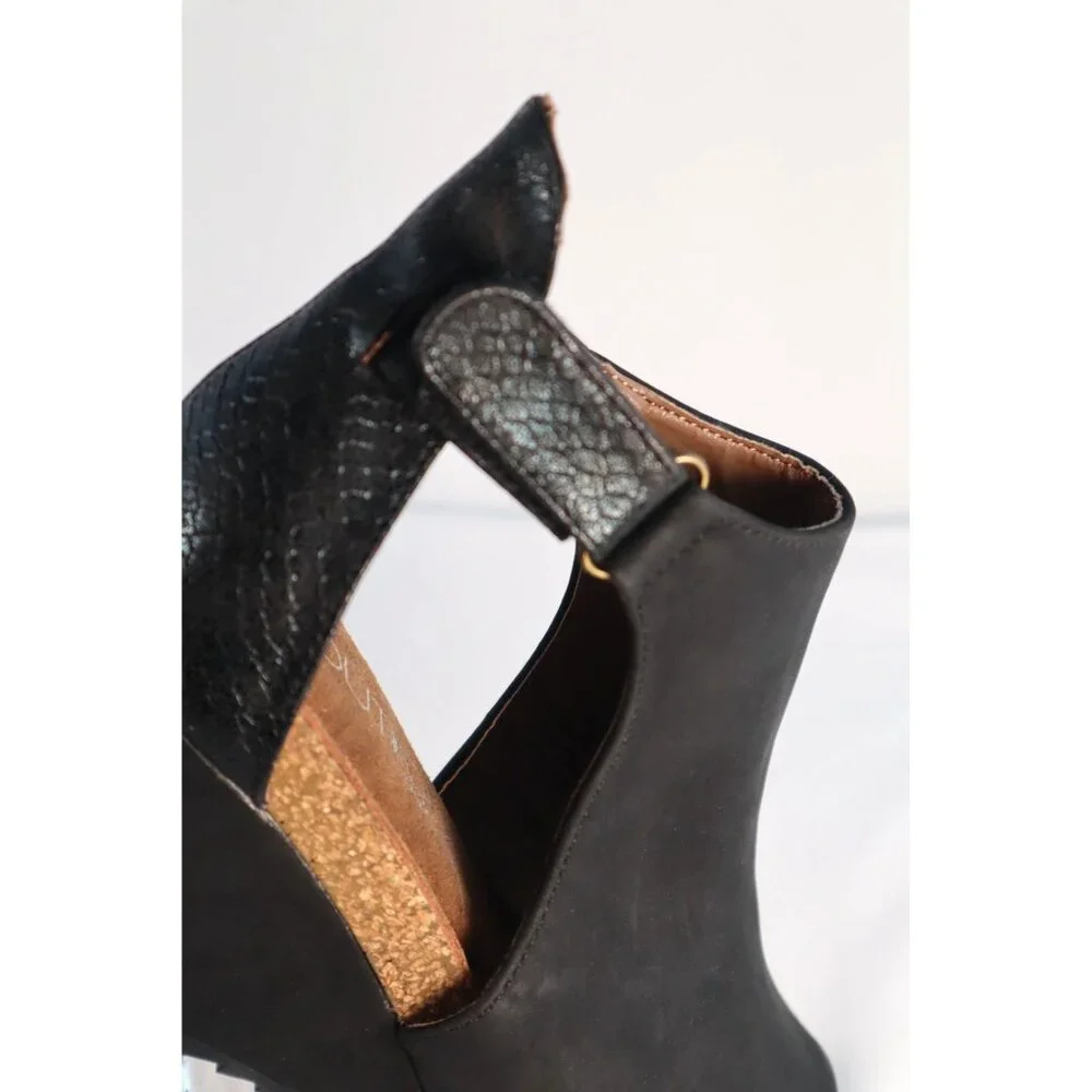 Corkys Boutique Sunburst Open-Toe Wedge Sandals‎ Black Size 6